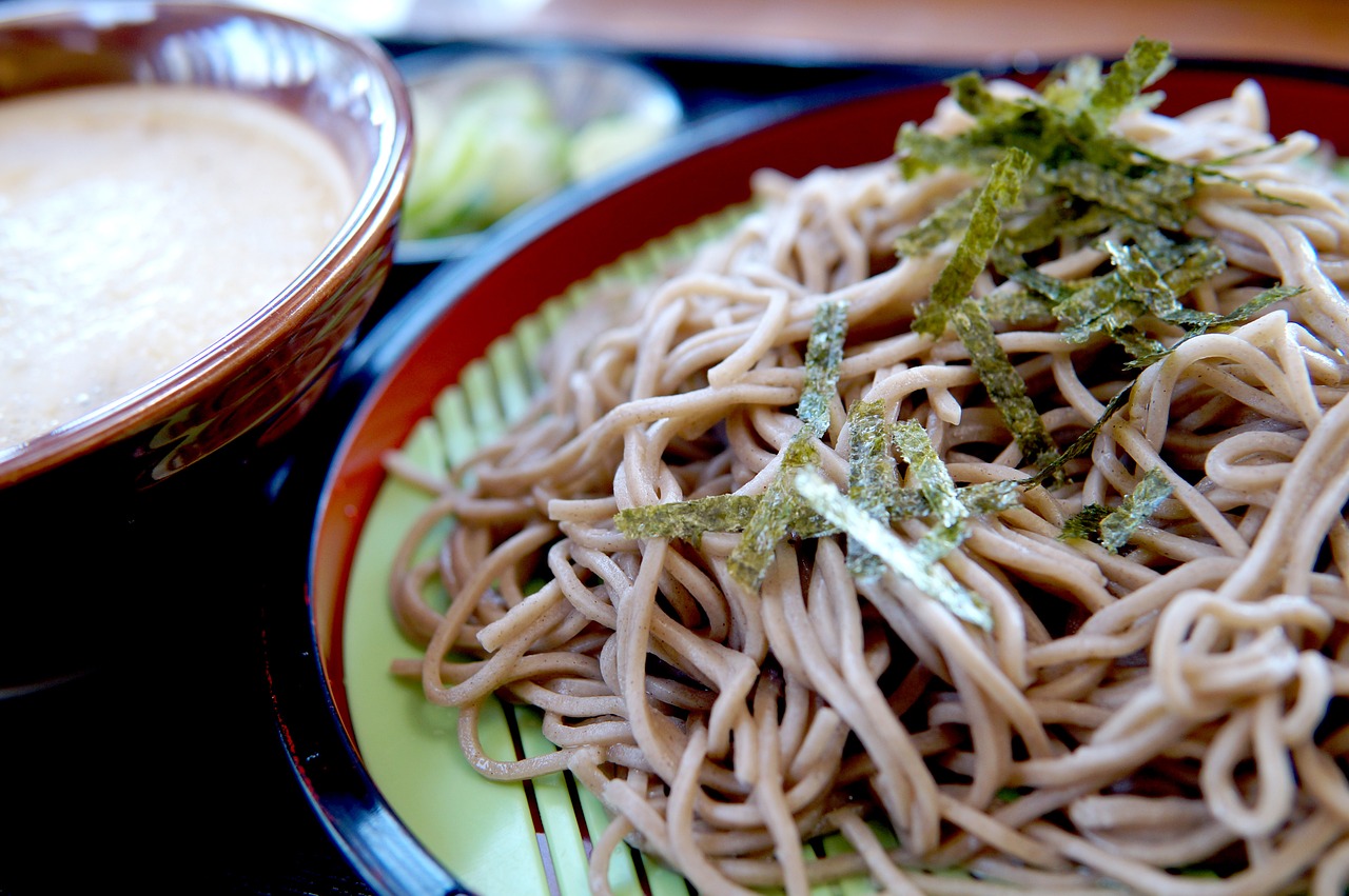 喉ごしの良い冷たい麺料理